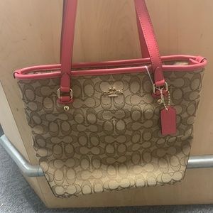 Coach purse brand new with tag